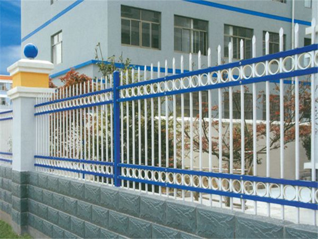 鋅鋼圍墻護欄圖片4 鋅鋼圍墻護欄圖片4