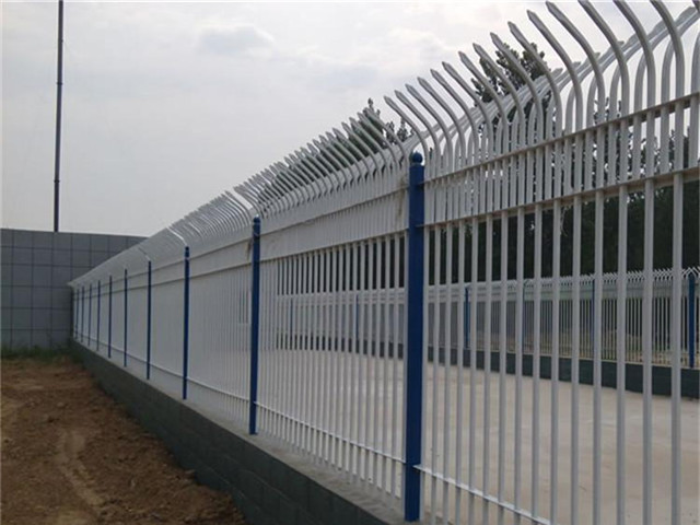 學校鋅鋼護欄圖片4 學校鋅鋼護欄圖片4