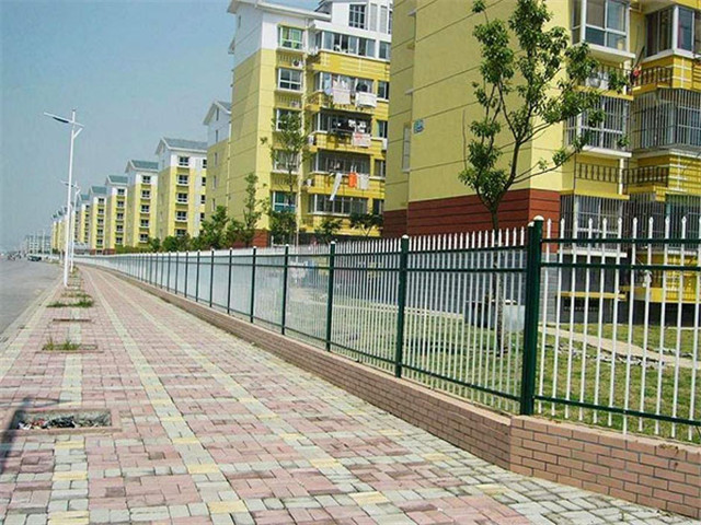 小區(qū)鋅鋼護(hù)欄圖片4 小區(qū)鋅鋼護(hù)欄圖片4