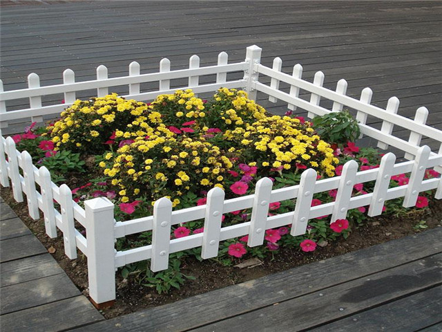 鋅鋼草坪護欄圖片2 鋅鋼草坪護欄圖片2