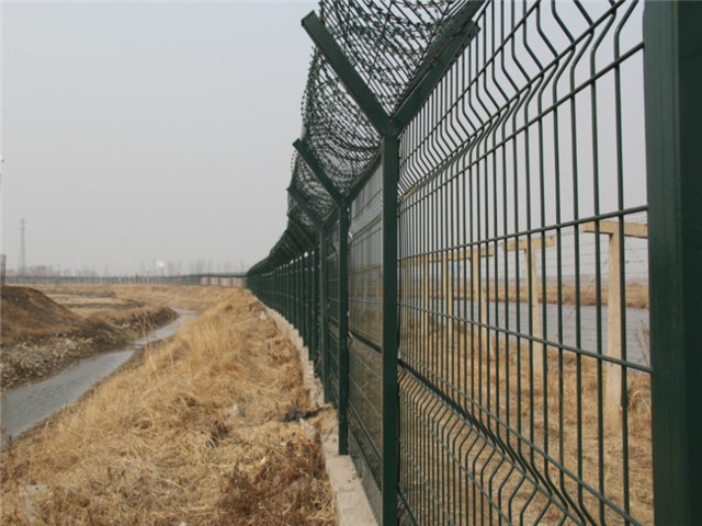 雙邊護(hù)欄網(wǎng)圖片2 雙邊護(hù)欄網(wǎng)圖片2